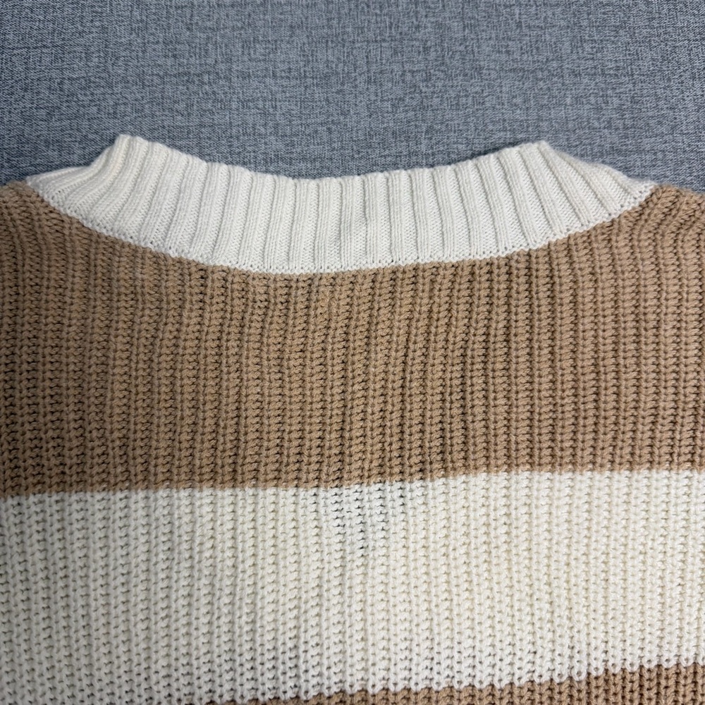 American Eagle Knit Sweater - Picture 6 of 6